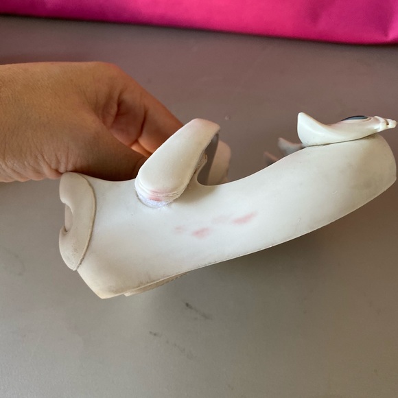 Mini Melissa white cats (hard to find) - Picture 3 of 3